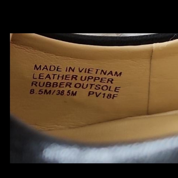 MK Black Shoe - Picture 3 of 6